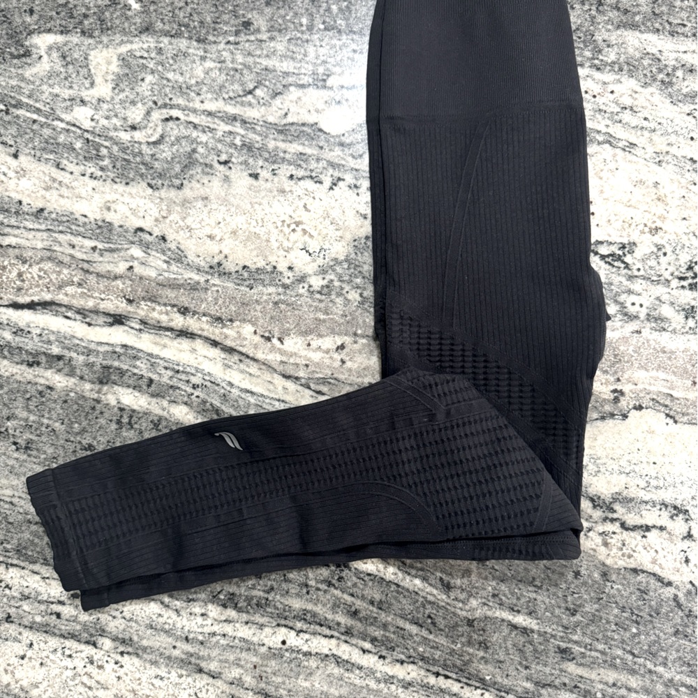 Fabletics High-Waist Compressive Leggings
